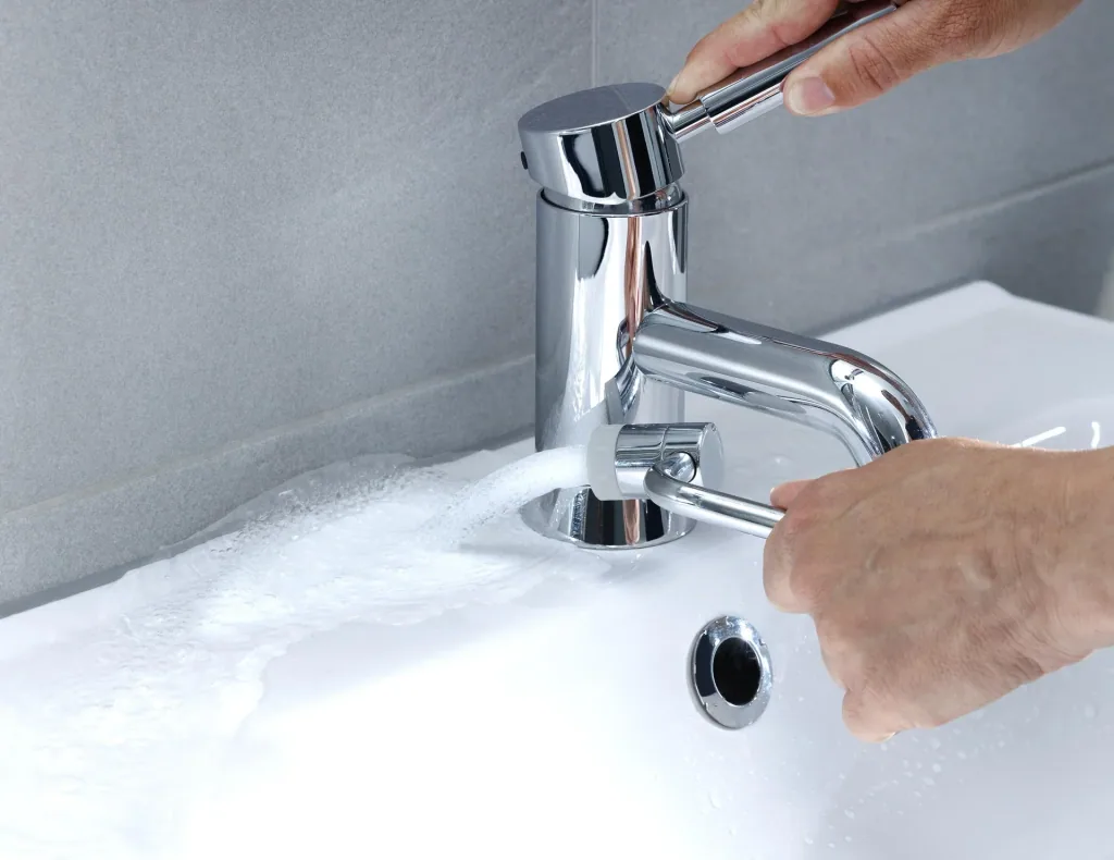 Multifunktionaler Wasserhahn-Adapter