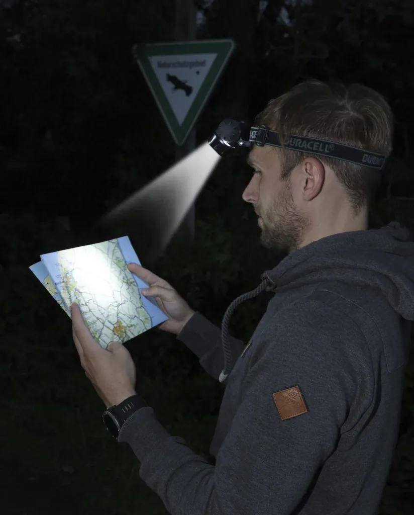 Stirnlampe mit 19 LED's inkl. Batterien