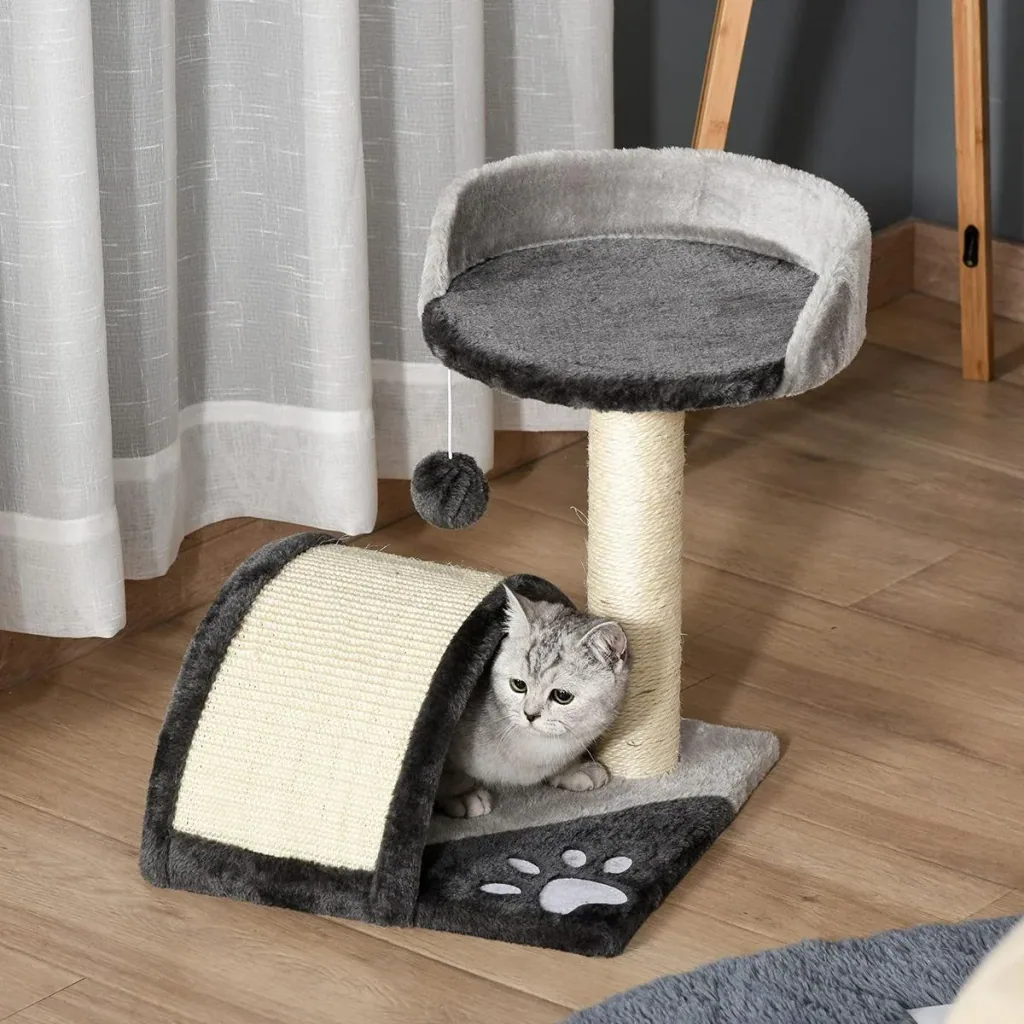 Katzenbaum mit Plüsch beige