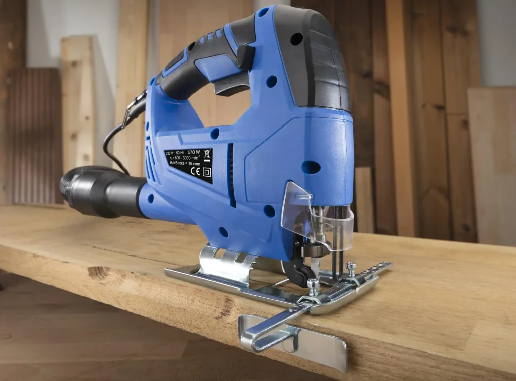 Stichsäge 570 Watt inklusive 5-teiligem Stichsägeblatt - St
