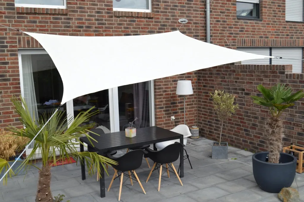 Viereck-Sonnensegel HDPE creme weiss 250 x 300cm