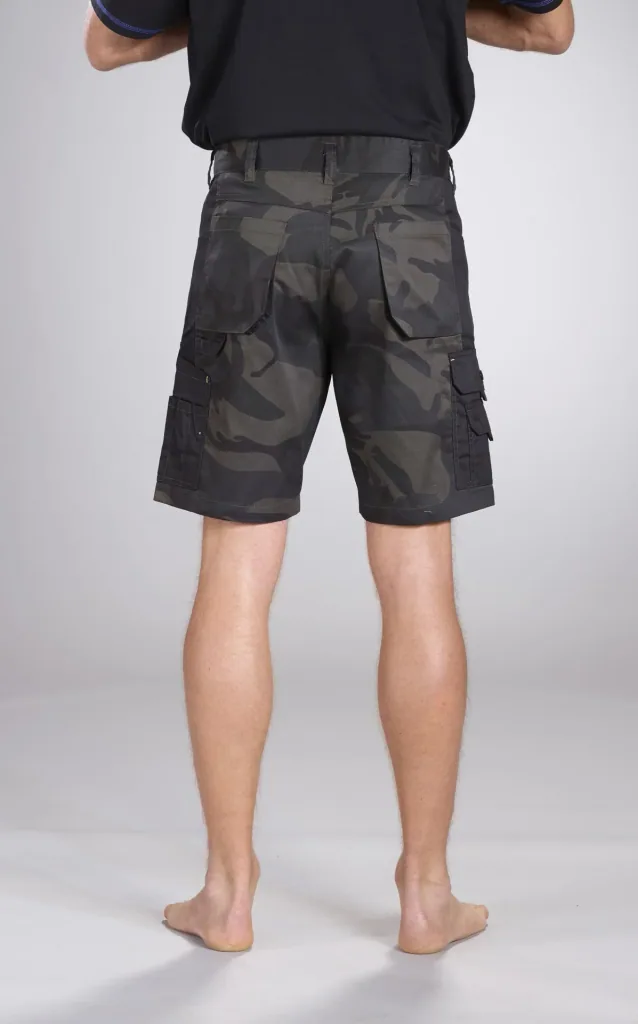 Arbeitsshorts Farbe camouflage, Gr.48