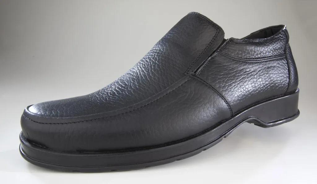 Lederslipper Air Conmfort, Farbe schwarz, Gr.42