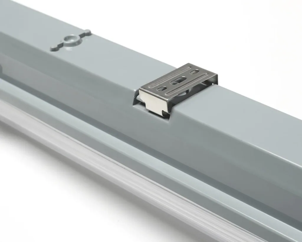 LED Feuchtraumleuchte, 1-flammig, 18 Watt, kaltweiß, IP65, ca. 120 cm