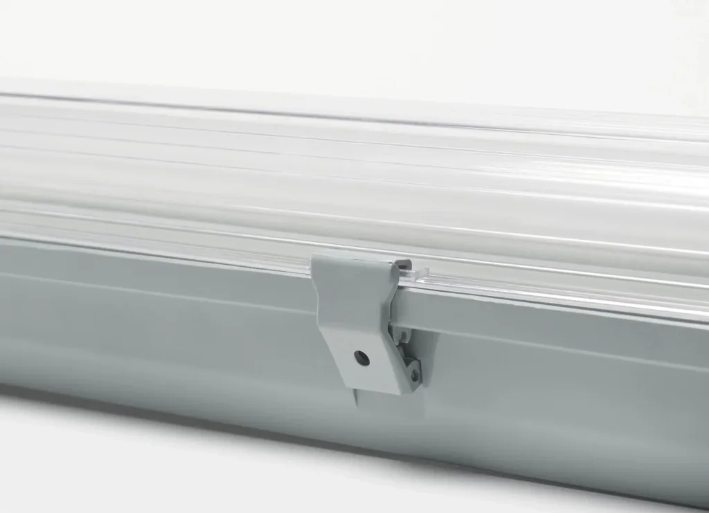 LED Feuchtraumleuchte, 1-flammig, 18 Watt, kaltweiß, IP65, ca. 120 cm