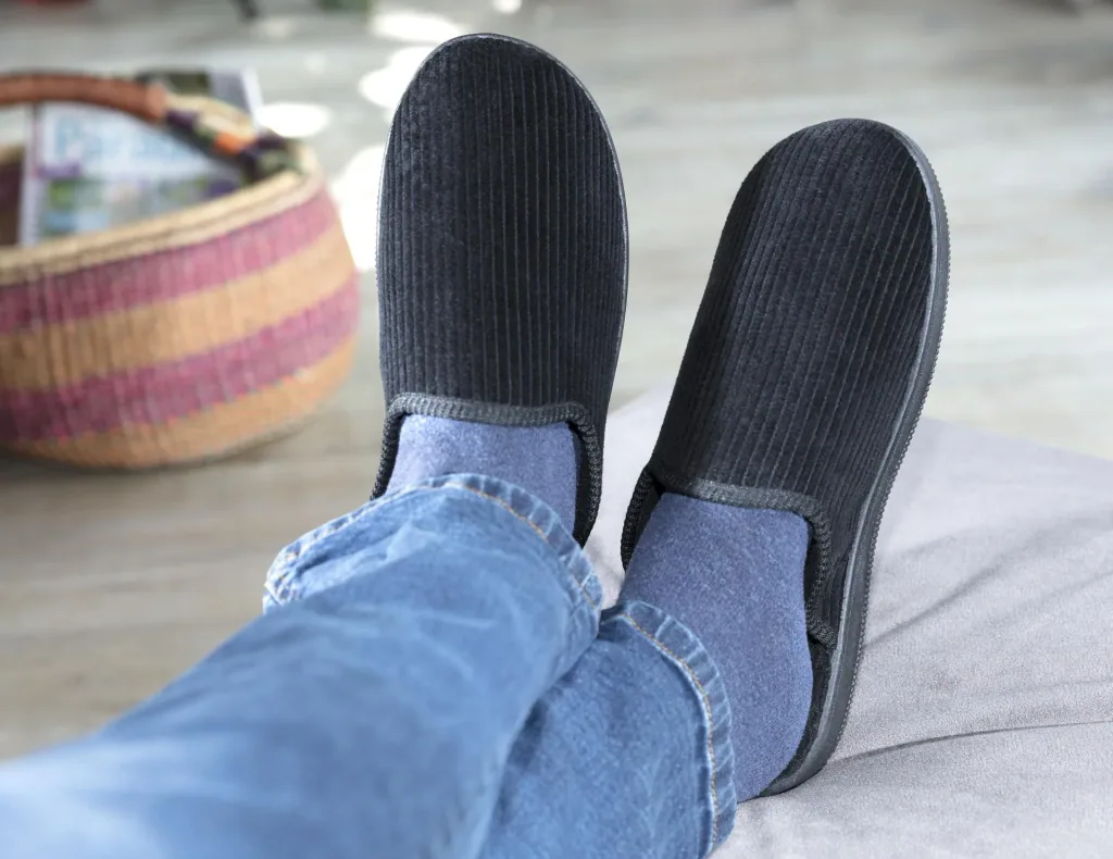 Pantoffel, Farbe schwarz, Gr.40