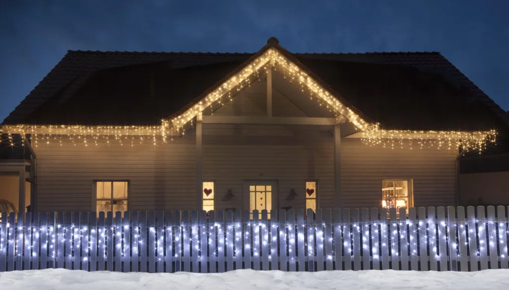 Eisregen Lichterkette mit 960 warmweißen LED - Länge 24 m