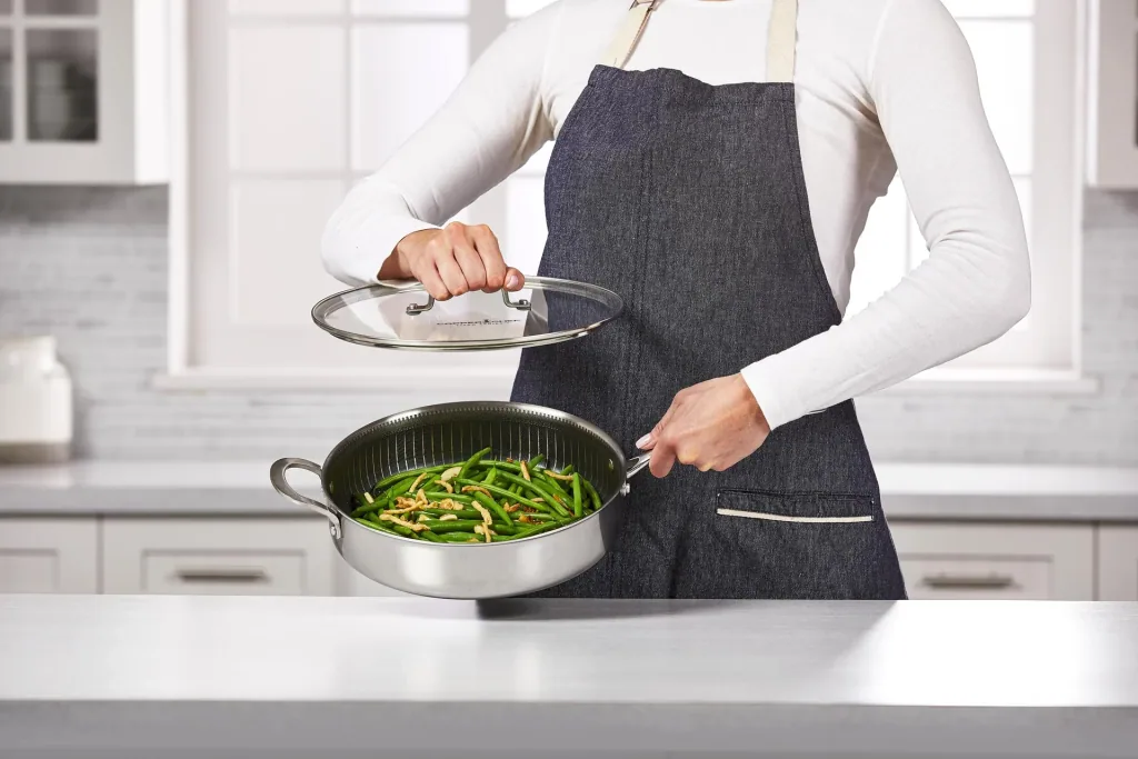 Titan Pan Multipfanne, Ø 24 cm inklusive Rezeptheft