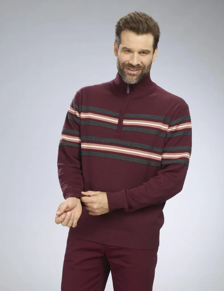 Pullover mit Streifen, Farbe port, Gr.M