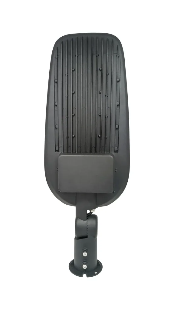 LED-Straßenleuchte 100 W bietet 11700 lm, 5000 K (neutralweiß) & IP65 Schutz