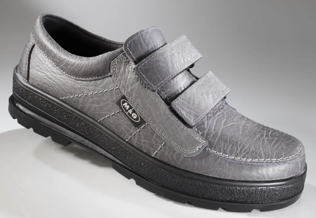 Freizeit- u. Wanderschuh mit Klettverschluss, Farbe grau, Gr. 41