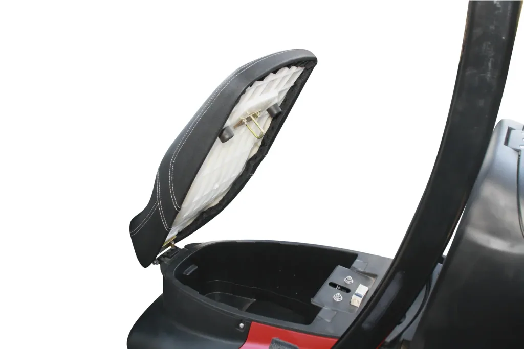E-Kompaktroller "Lucca Trio" - 25 km/h - Wind und wettersicher, rot