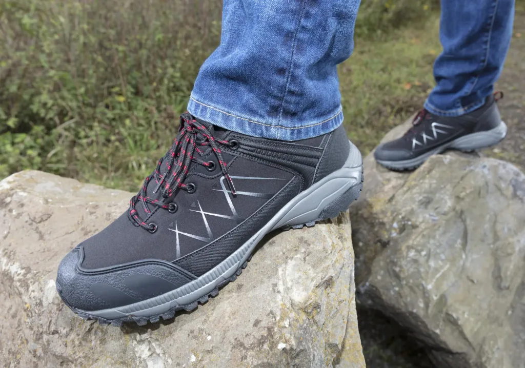 Softshell Schuh, Farbe schwarz/rot, Gr.40