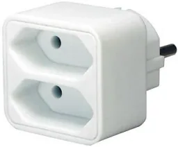 Adapterstecker auf 4 Euro-Steckdosen