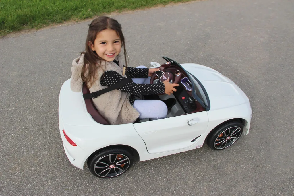 Ride-on Bentley EXP12 für Kinder, 12 Volt, Weiß
