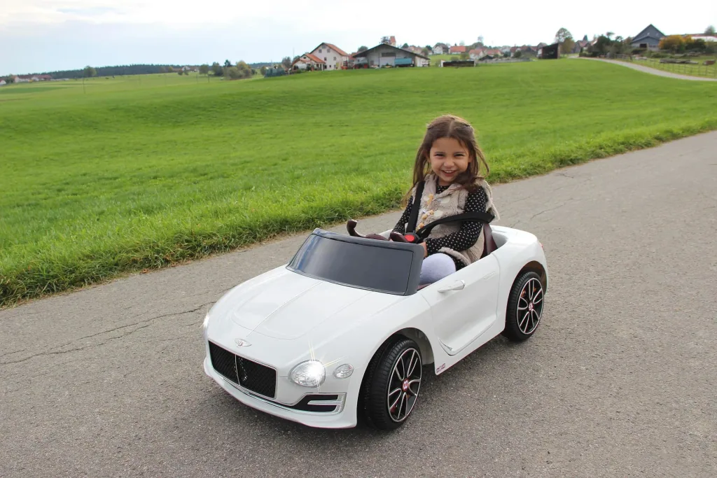 Ride-on Bentley EXP12 für Kinder, 12 Volt, Weiß