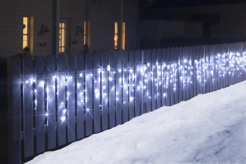 Eisregen Lichterkette mit 960 kaltweißen LED - Länge 24 m