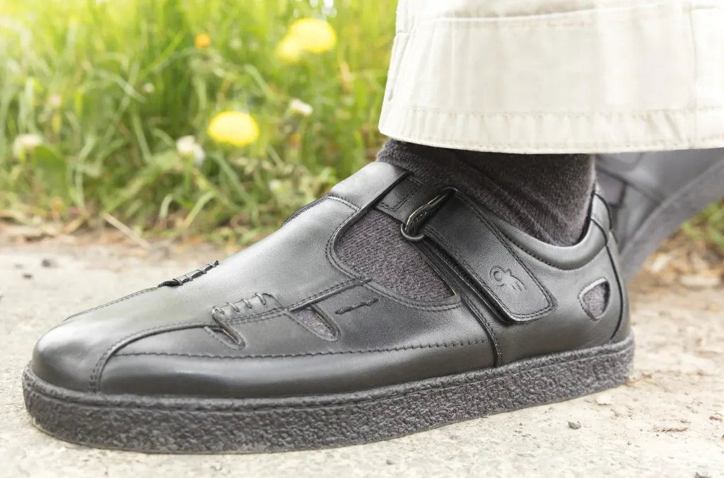 Freizeitsandalen aus Echtleder, Größe 42