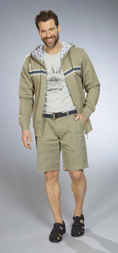 Kapuzenjacke, Farbe khaki, Gr.M