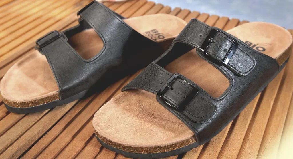 Pantolette, Farbe schwarz, Gr.42