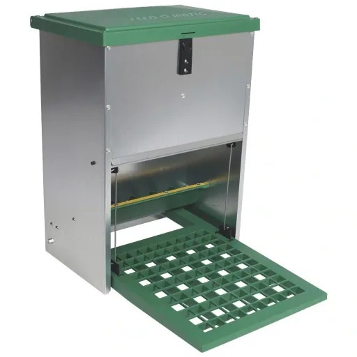 Geflügelfutterautomat mit Trittplatte für 12 kg Futter