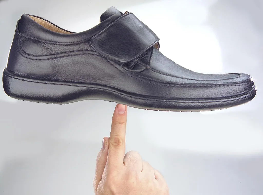 Komfortschuh, schwarz, Gr. 40