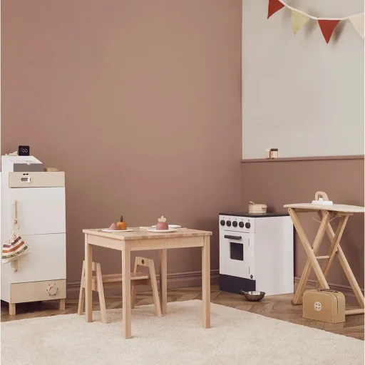 Kids Concept Spielzeug Bügelbrett mit Bügeleisen Holz natur