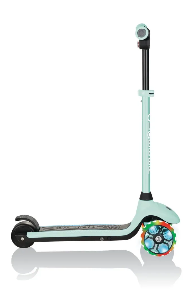 ONE K E-MOTION 4 PLUS   E-Scooter, Lithium-Batterie, 80 W Motor, 125/90 mm, 3-rädrig, LED-Rollen, mint