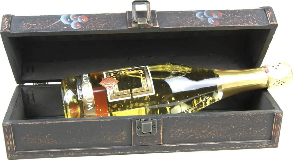Geschenk-Box aus Holz mit Griff und 1 Flasche Goldtraum, 750 ml