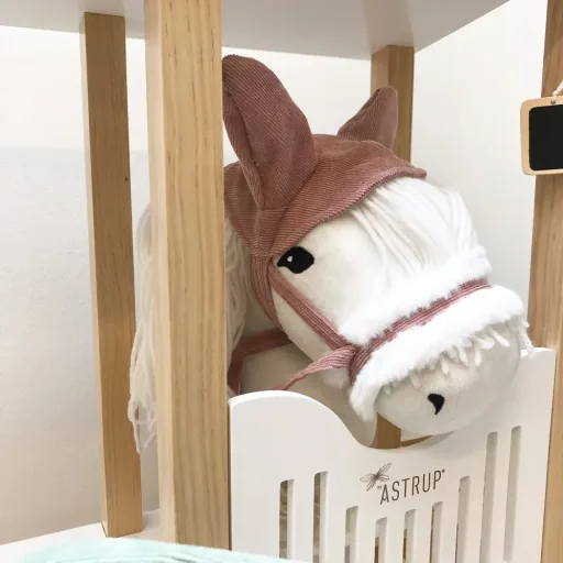 by Astrup Pferdestall für Hobby Horses