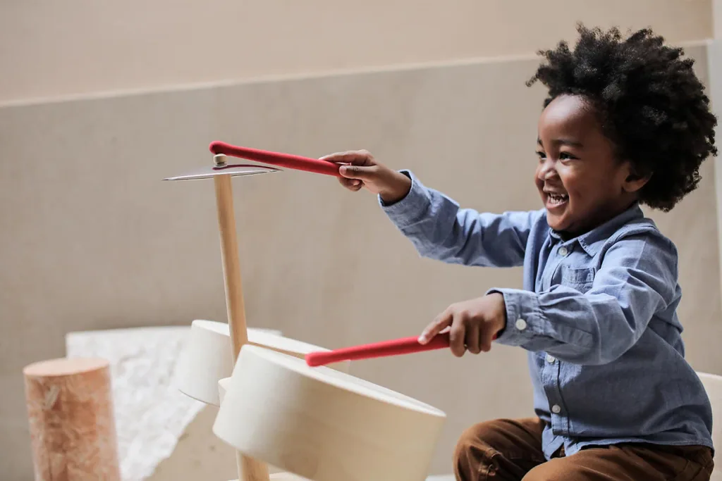 Plan Toys Spielzeug Schlagzeug