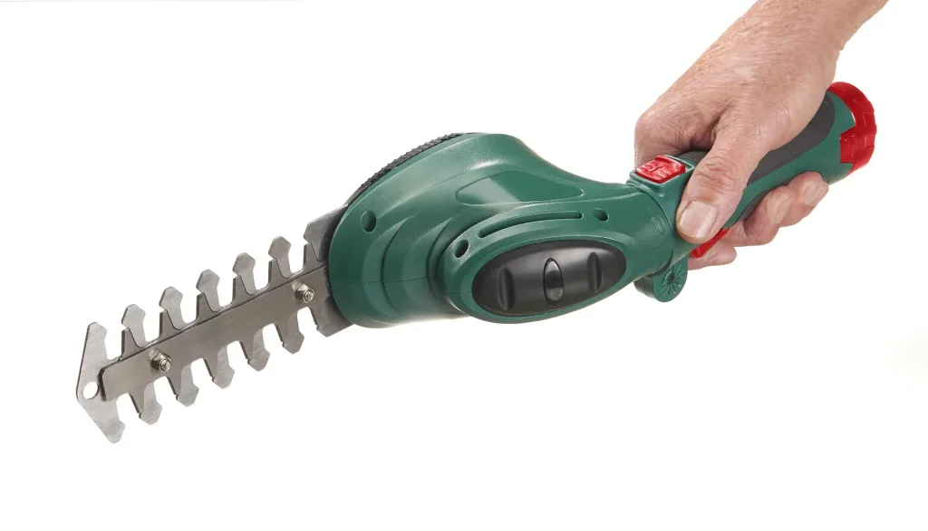 2 in 1 LI-ION Gras- und Heckenschere, 3,6 Volt + Kettensägenreiniger 400 ml