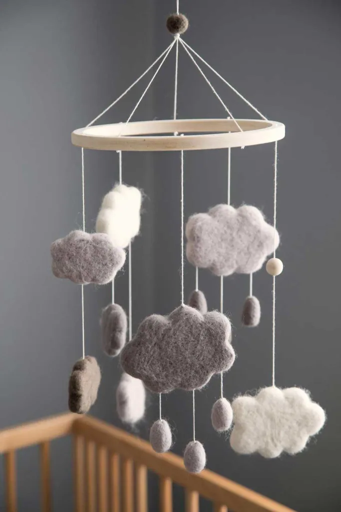 Sebra Mobile Wolken Filz grau