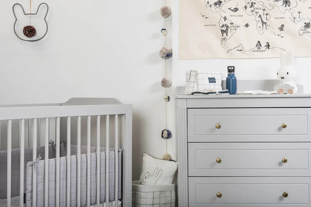 Maison Charlotte Kommode Opera grau