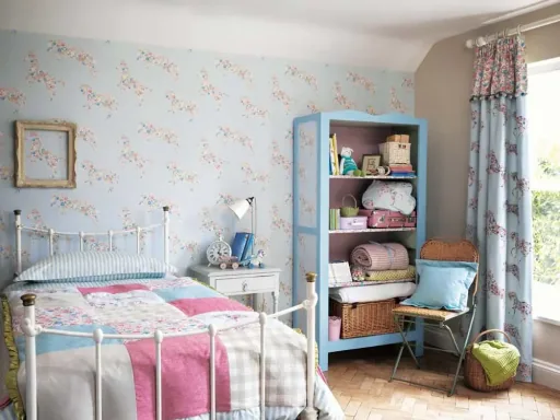Little Sanderson Abracazoo Tapete Blumen Pferde creme lavendel
