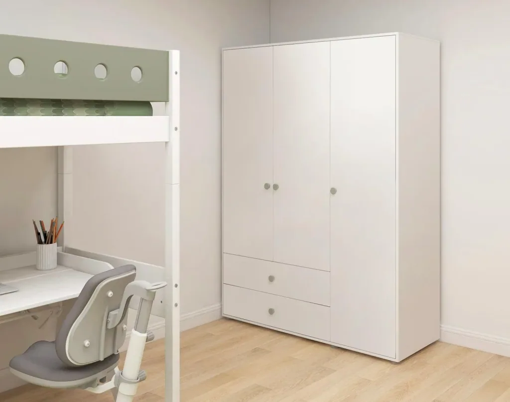 Flexa Kleiderschrank - Roomie, 3 Türen + 2 Schubladen, Farbe: Weiß/Naturgrün