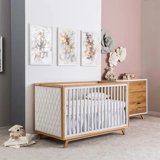 Romina Uptown Babybett gepolstert