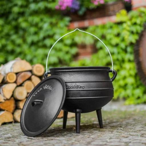 Gusseisenkessel 6 l, Gulaschkessel, Feuertopf, Kochen am offenen Feuer