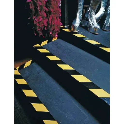 Bodenmarkierung, Bodenmarkierungsband, rot, 50 mm x 33 m, PVC, Warnmarkierungsband