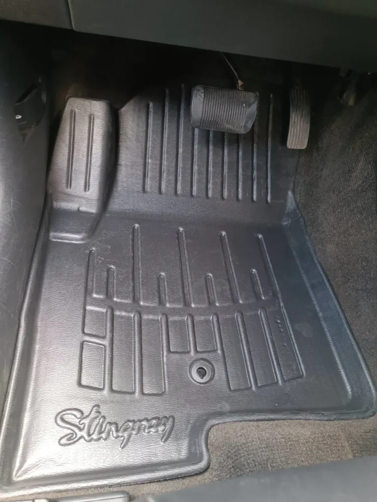 Gummifußmatten Auto 3D für JEEP Patriot (2007-2016), passgenaue Autofußmatten, mit 1 Clip