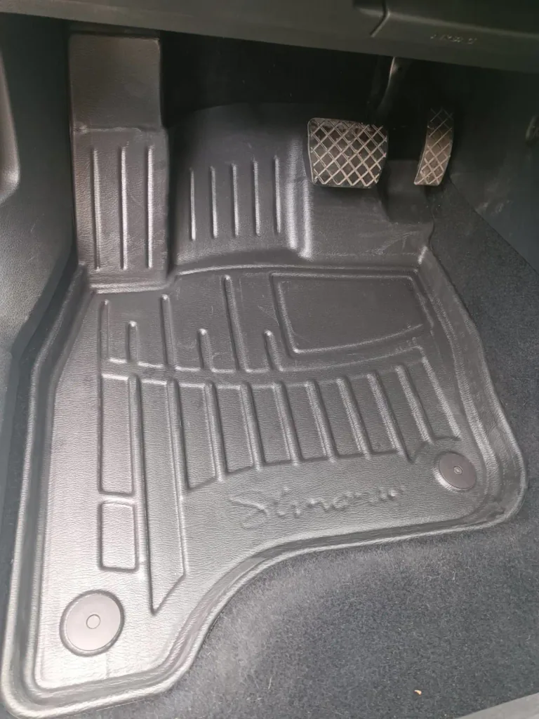 Gummifußmatten Auto für VOLKSWAGEN e-Golf (2014-2020), 3D, passgenau, hochrand, pflegeleichte