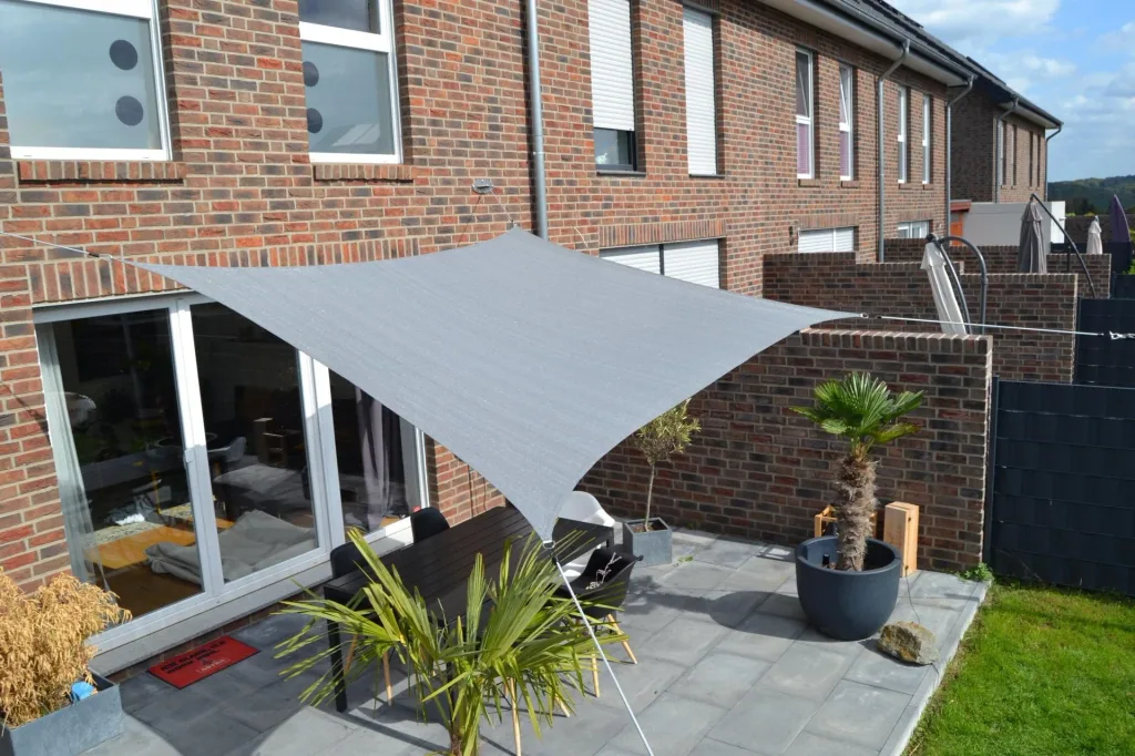 Viereck-Sonnensegel HDPE grau 250 x 300cm