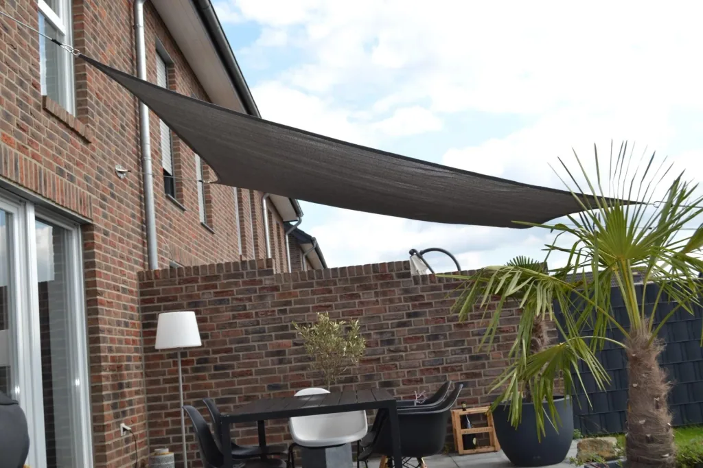 Viereck-Sonnensegel HDPE grau 250 x 300cm