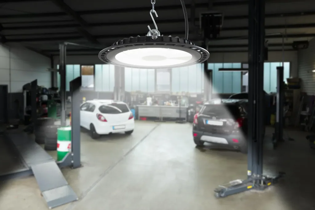 LED-Hallenstrahler, 100 Watt, 11000 Lumen, Lichtfarbe wählbar, fernbedienbar