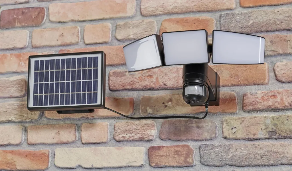 Solar LED Fluter, 15 Watt mit Bewegungsmelder