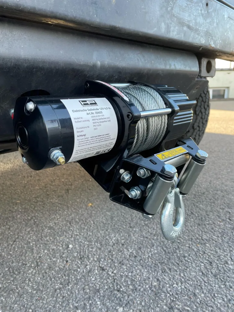 Motor-Seilwinde Profi 4.800 kg mit Funkfernbedienung