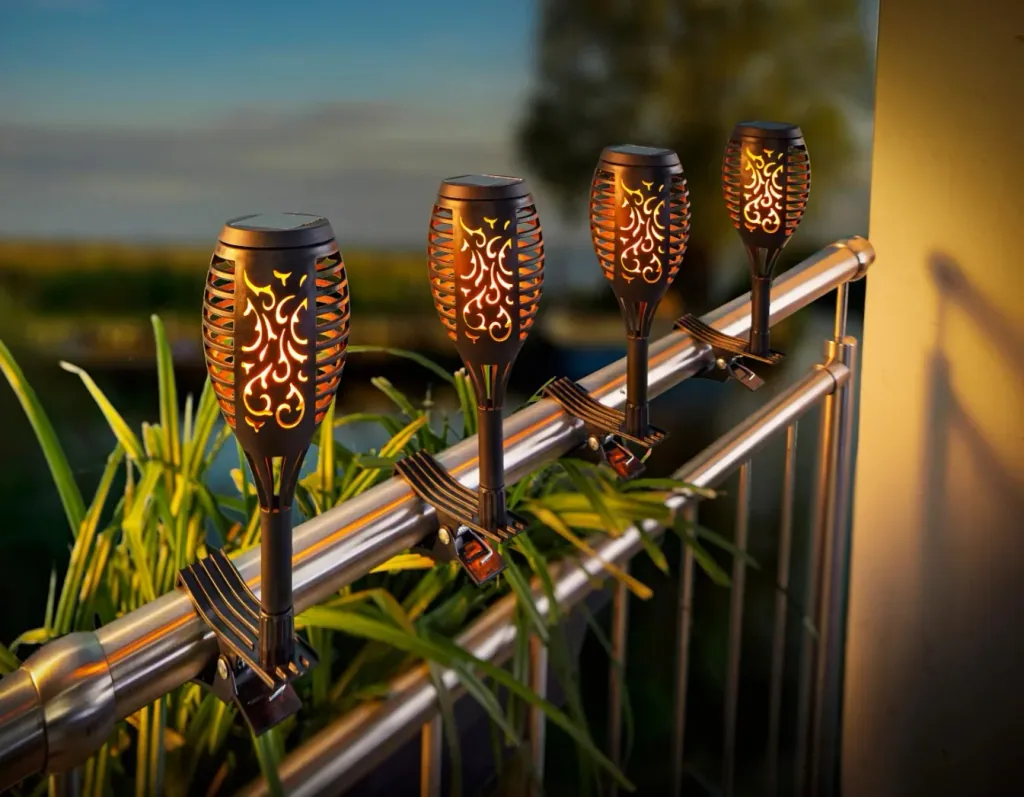 Solar-Gartenstecker "Flame" mit Befestigungshalterung, 4er-Set