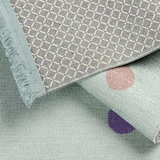 Livone Kinderteppich waschbar mint Punkte bunt, Teppichgrösse: 140 x 190 cm