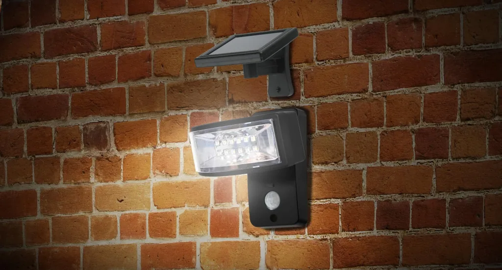 LED Wandleuchte mit separatem Solarpanel und Bewegungsmelder