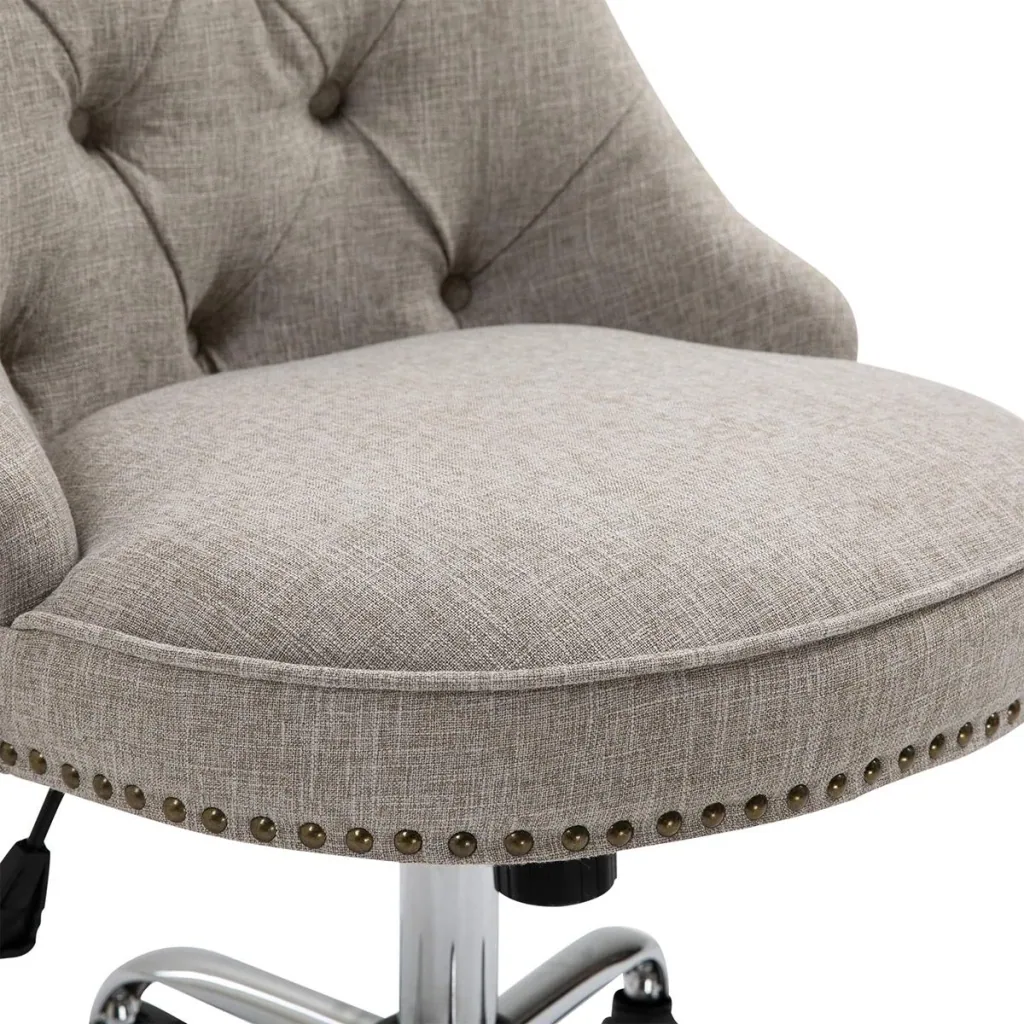 Polsterstuhl mit Chesterfield-Lehne hellgrau